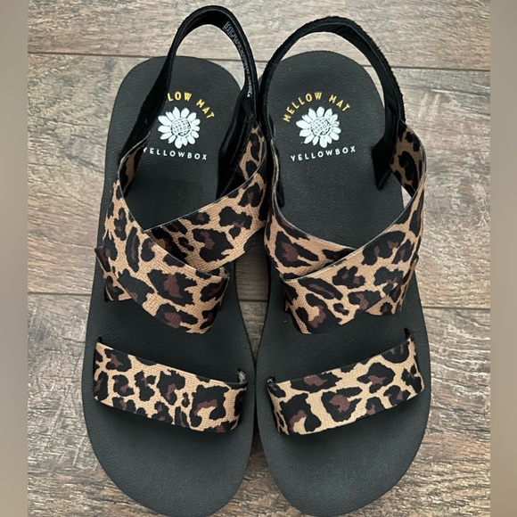 YELLOWBOX | Mellow Mat Animal print wedge sandals - Picture 3 of 7